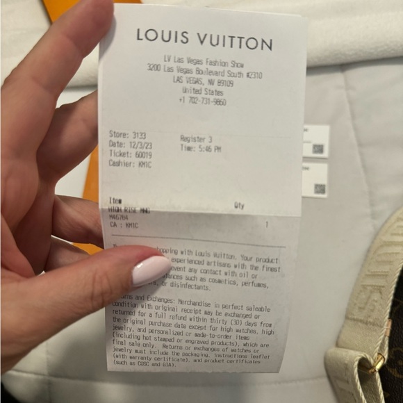 BNWT- Louis Vuitton Highrise MNG crossbody- bumbag - Picture 7 of 16